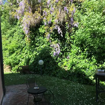 شقة House In Park Montopoli in Val dʼArno