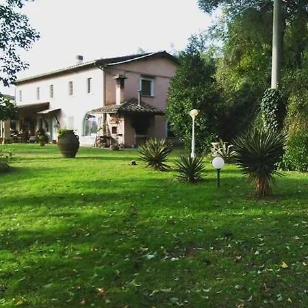 شقة House In Park Montopoli in Val dʼArno